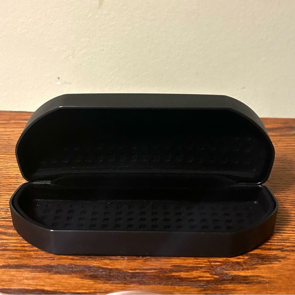 Nike Eyeglass Hard Shell Case Just Do It Swoosh - Picture 2 of 5